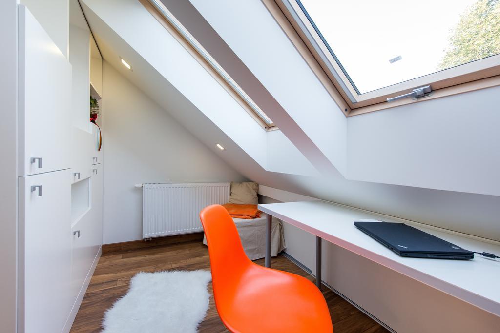 Charming 2-Level Apartment - Podgorze, Old Town 크라쿠프 객실 사진